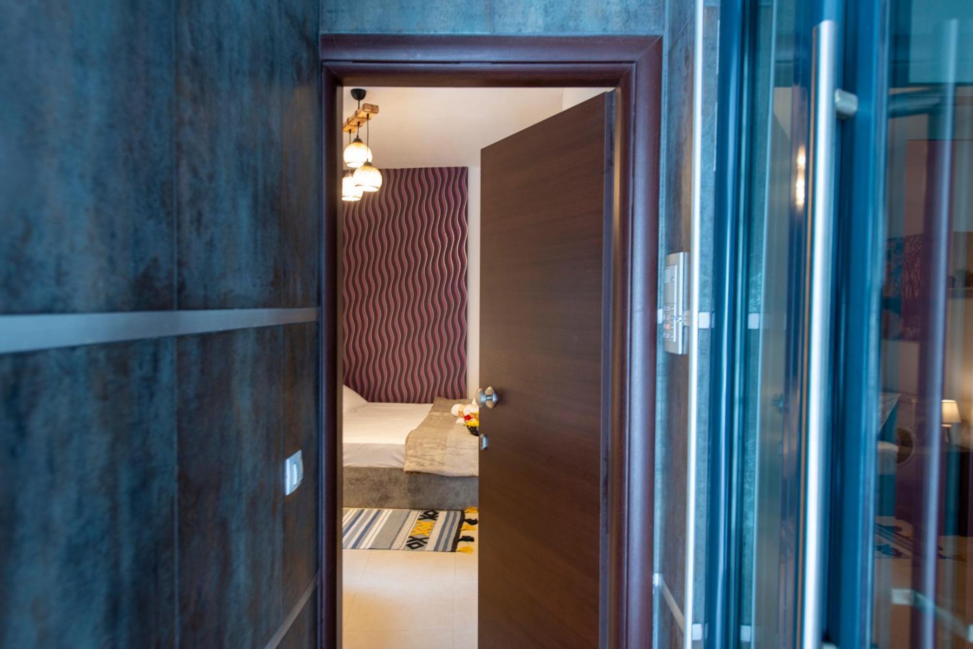 Central & Riverfront Room 1 Édessa Extérieur photo